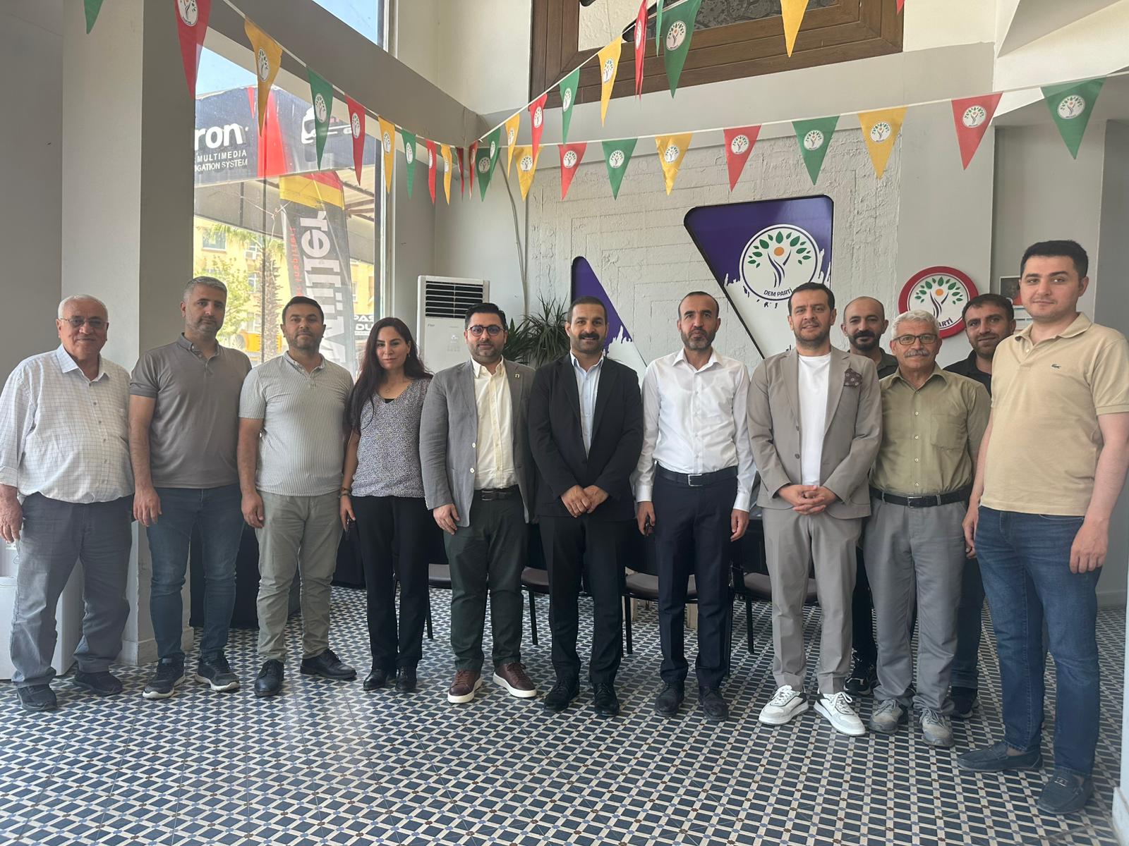 DEM PARTİ İL BAŞKANLIĞI'NI ŞANLIURFA ŞUBE OLARAK MAKAMINDA ZİYARET ETTİK.
